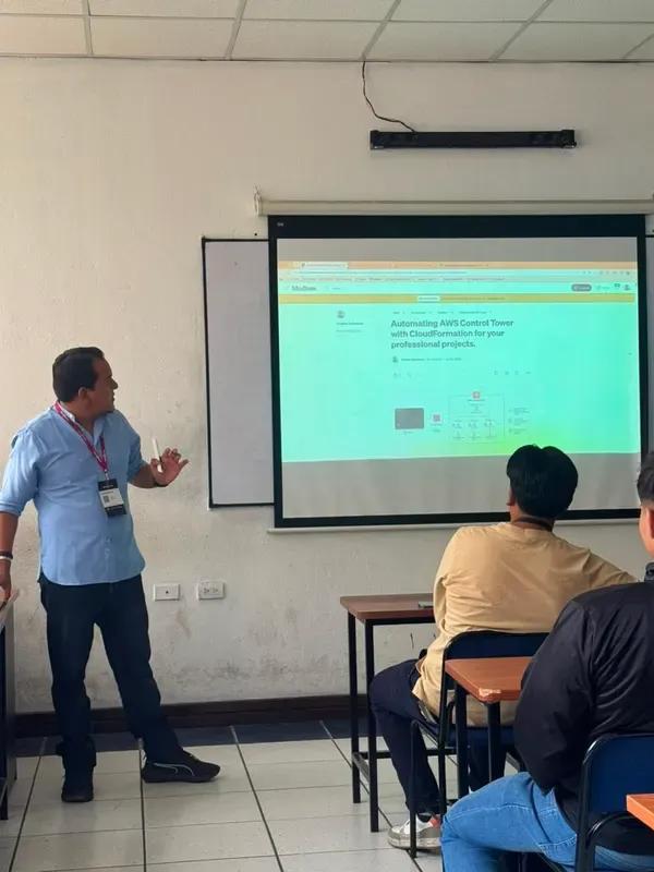 AWS Community Day Ecuador — foto 23